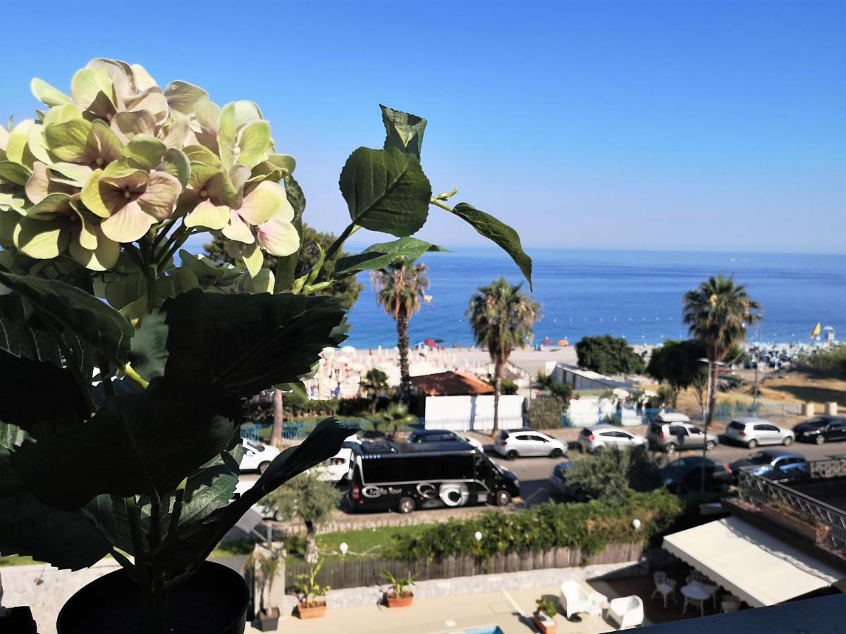 Taormina By The Sea Mazzeo Exterior foto